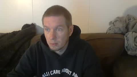 2small4you83 online show from March 2025 12:58:02 AM