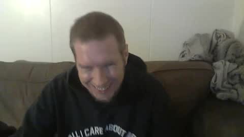 2small4you83 online show from March 2025 10:43:01 PM