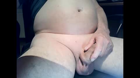 Snapshot of 35cam chatting on January 2025 09:37:01 PM 35cam online show from January 2025 09:37:01 PM