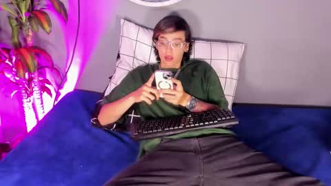 360enmedallo online show from November 2025 04:25:02 AM