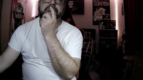 Snapshot of 3ndlessmike chatting on May 2026 01:58:02 AM 3ndlessmike online show from May 2026 01:58:02 AM