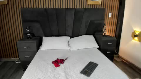 3X NAXAA online show from October 2025 12:52:02 PM