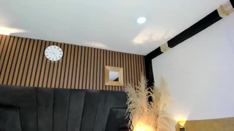 3X NAXAA online show from December 2025 01:51:01 PM