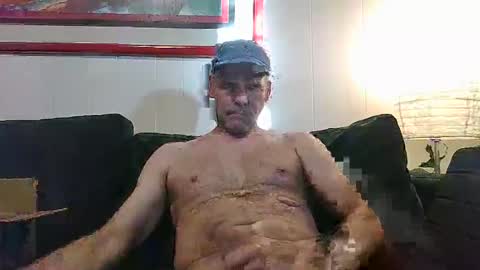 4nuf online show from December 2024 10:45:01 PM