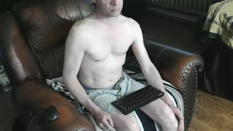 Snapshot of 51_donny chatting on June 2026 11:42:02 PM 51_donny online show from June 2026 11:42:02 PM