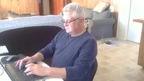 Joe online show from November 2025 07:38:01 PM