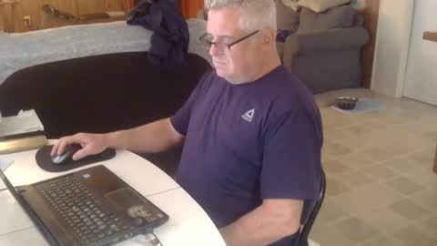 Joe online show from November 2025 03:16:01 PM