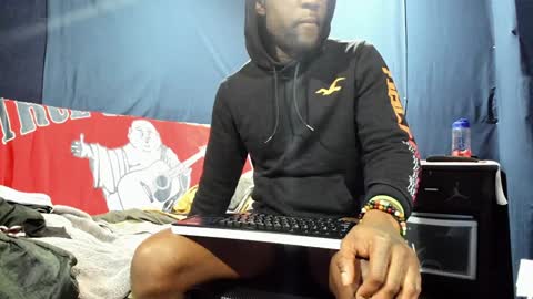 Snapshot of 5hbk chatting on December 2024 06:00:02 AM Tettaz GetitJusy4ya online show from December 2024 06:00:02 AM