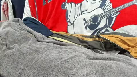 Snapshot of 5hbk chatting on December 2024 03:47:02 PM Tettaz GetitJusy4ya online show from December 2024 03:47:02 PM