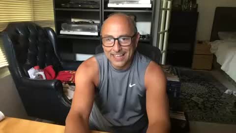 daddy vegas  for single women and couples here online show from July 2026 12:12:01 AM