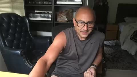 daddy vegas  for single women and couples here online show from July 2026 02:22:02 PM