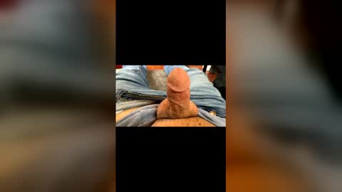 Snapshot of 6inchboytoy chatting on December 2025 08:26:01 PM 6inchboytoy online show from December 2025 08:26:01 PM