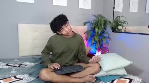 777_jmz online show from February 2025 10:58:01 PM