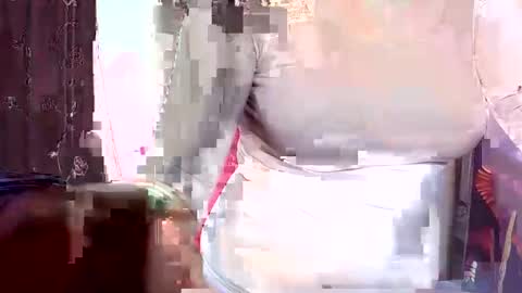 Lilu online show from February 2025 10:42:02 AM