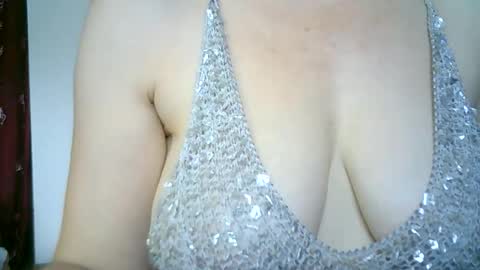 Lilu online show from July 2026 10:28:02 AM