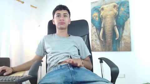 Alan online show from December 2025 12:54:01 PM