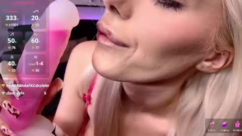 Snapshot of 7loren_wood7 chatting on December 2024 02:49:01 PM Loren Wood online show from December 2024 02:49:01 PM