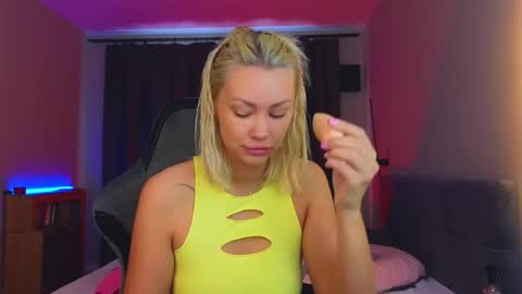 Snapshot of 88_nura chatting on September 2025 02:45:01 AM Nura online show from September 2025 02:45:01 AM