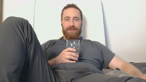 8InchesAndSomeHoles online show from January 2026 07:17:02 PM