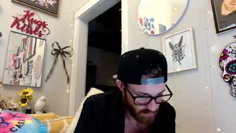 Snapshot of 90210screamer chatting on November 2025 11:38:01 PM 90210screamer online show from November 2025 11:38:01 PM