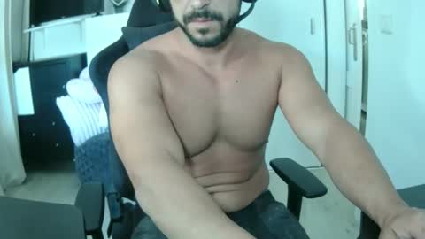 Snapshot of 90zero chatting on May 2026 12:56:02 PM Arturo online show from May 2026 12:56:02 PM