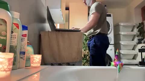 Patrick online show from March 2025 02:46:02 AM