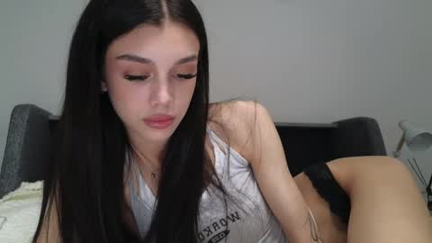 Snapshot of 9west chatting on May 2026 01:51:02 PM KARINA online show from May 2026 01:51:02 PM