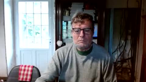 Snapshot of _123_voyeur_ chatting on June 2026 08:52:01 AM _123_voyeur_ online show from June 2026 08:52:01 AM