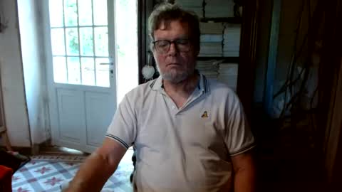 Snapshot of _123_voyeur_ chatting on June 2026 10:48:01 AM _123_voyeur_ online show from June 2026 10:48:01 AM