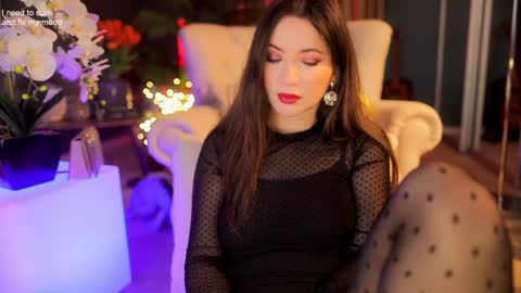 Sophia  online show from December 2025 04:40:02 AM