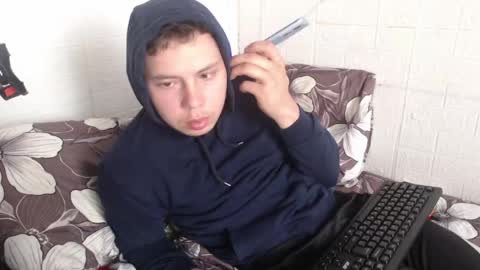 Snapshot of _a_k_i_ chatting on May 2026 12:55:02 PM Aki online show from May 2026 12:55:02 PM