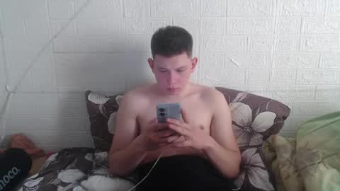 Snapshot of _a_k_i_ chatting on June 2026 03:47:01 PM Aki online show from June 2026 03:47:01 PM