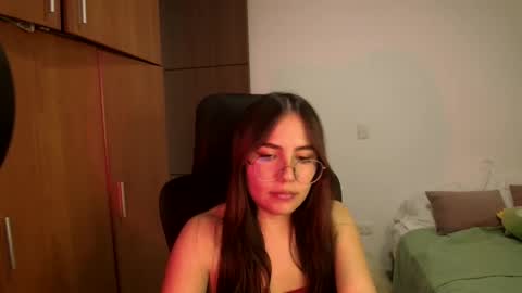Snapshot of _abbyyyy_ chatting on May 2026 03:54:01 PM abby 3 online show from May 2026 03:54:01 PM