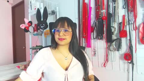 Snapshot of _adahara_queen_ chatting on November 2025 04:02:02 AM Adahara online show from November 2025 04:02:02 AM