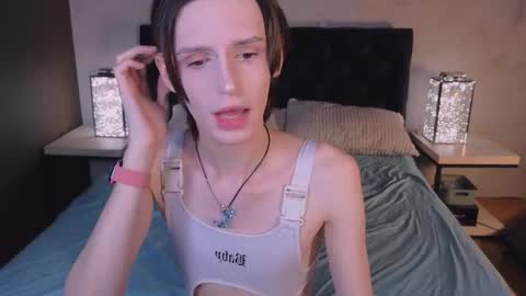 Snapshot of _adrian_the_one chatting on September 2025 05:19:02 AM adrian online show from September 2025 05:19:02 AM