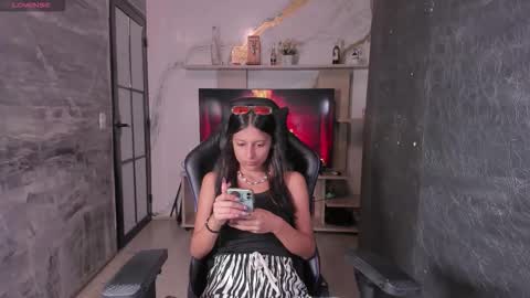 Snapshot of _agathaargent chatting on November 2025 08:20:01 PM Agatha online show from November 2025 08:20:01 PM