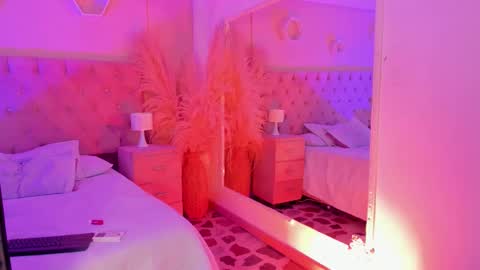 Snapshot of _agathaargent chatting on December 2025 09:03:01 AM Agatha online show from December 2025 09:03:01 AM