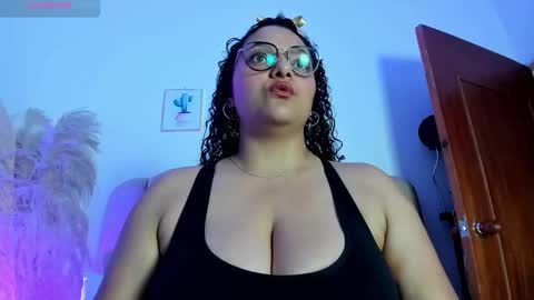 _aithanaa_ online show from September 2025 07:08:02 PM