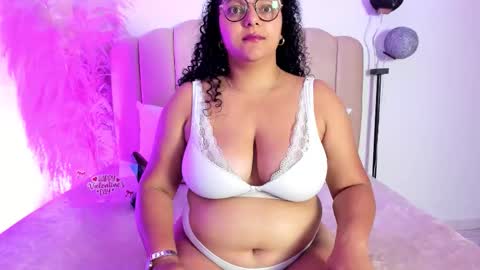 _aithanaa_ online show from February 2026 06:17:02 PM