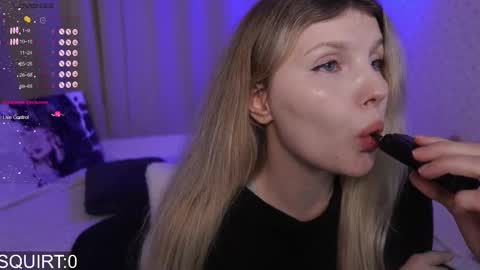 Snapshot of _aleksa chatting on November 2025 06:51:01 PM Alexa online show from November 2025 06:51:01 PM