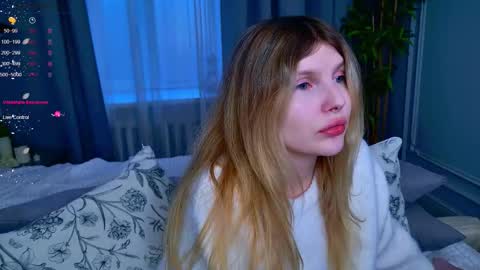 Snapshot of _aleksa chatting on December 2025 06:52:01 AM Alexa online show from December 2025 06:52:01 AM