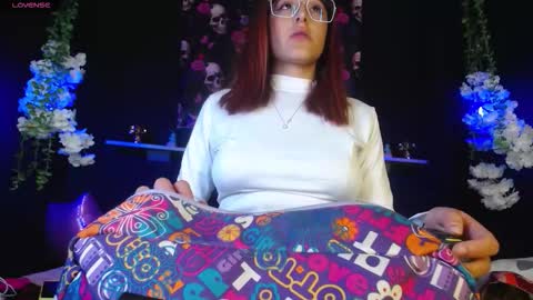 Snapshot of _alhanna chatting on November 2025 09:03:02 PM Alhanna online show from November 2025 09:03:02 PM