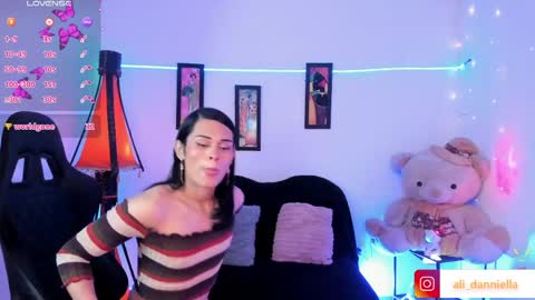 danniella    Indepeding Model  online show from March 2026 07:03:02 PM