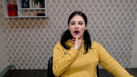 Snapshot of _alicecandy_ chatting on January 2025 01:21:01 AM Alice online show from January 2025 01:21:01 AM