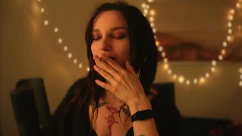 Alice Morrison Mistress Datura online show from April 2026 05:37:01 PM