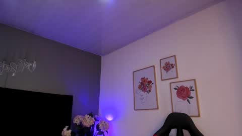  Alice  online show from January 2025 11:00:01 PM