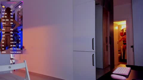 Snapshot of _alleyesonme chatting on December 2024 11:40:01 AM Mia online show from December 2024 11:40:01 AM