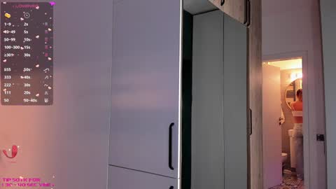 Snapshot of _alleyesonme chatting on February 2025 09:46:01 AM Mia online show from February 2025 09:46:01 AM