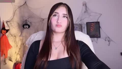 Snapshot of _allisongomez chatting on October 2025 05:19:02 AM _allisongomez online show from October 2025 05:19:02 AM