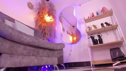 Snapshot of _ambarrose chatting on May 2026 04:04:02 PM Ambar online show from May 2026 04:04:02 PM